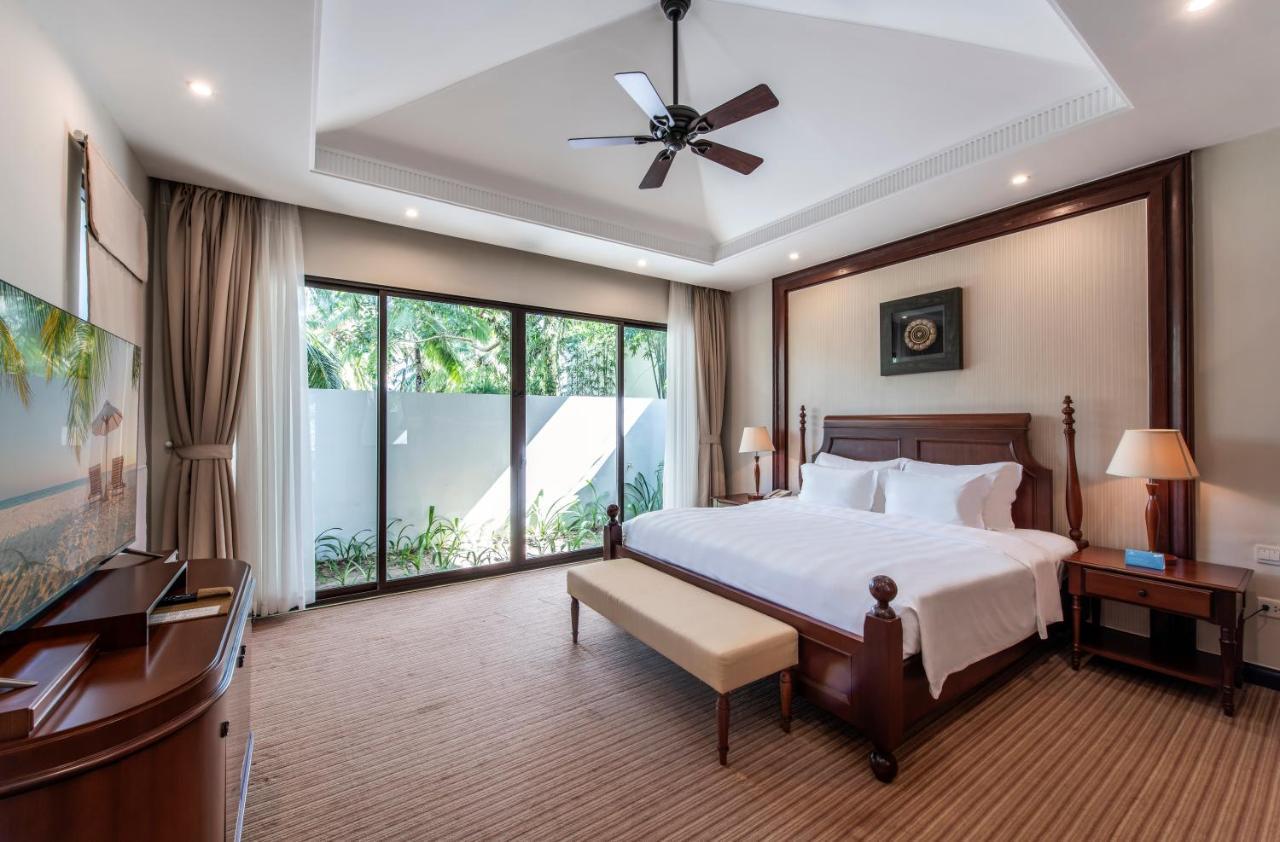 Vinpearl Resort & Spa Phu Quoc Dış mekan fotoğraf A bedroom at Vinpearl Hotel Nha Trang