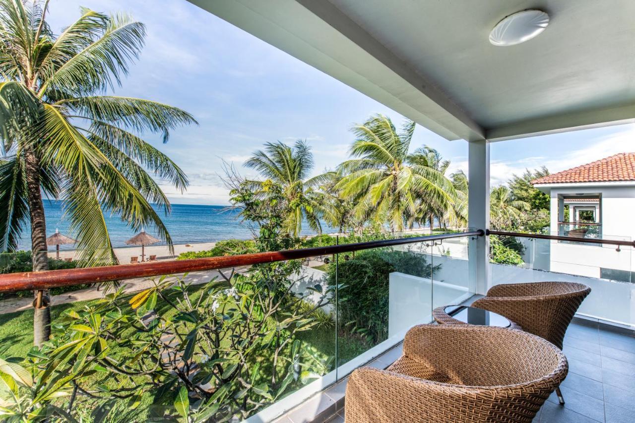 Vinpearl Resort & Spa Phu Quoc Dış mekan fotoğraf Balcony of a hotel room