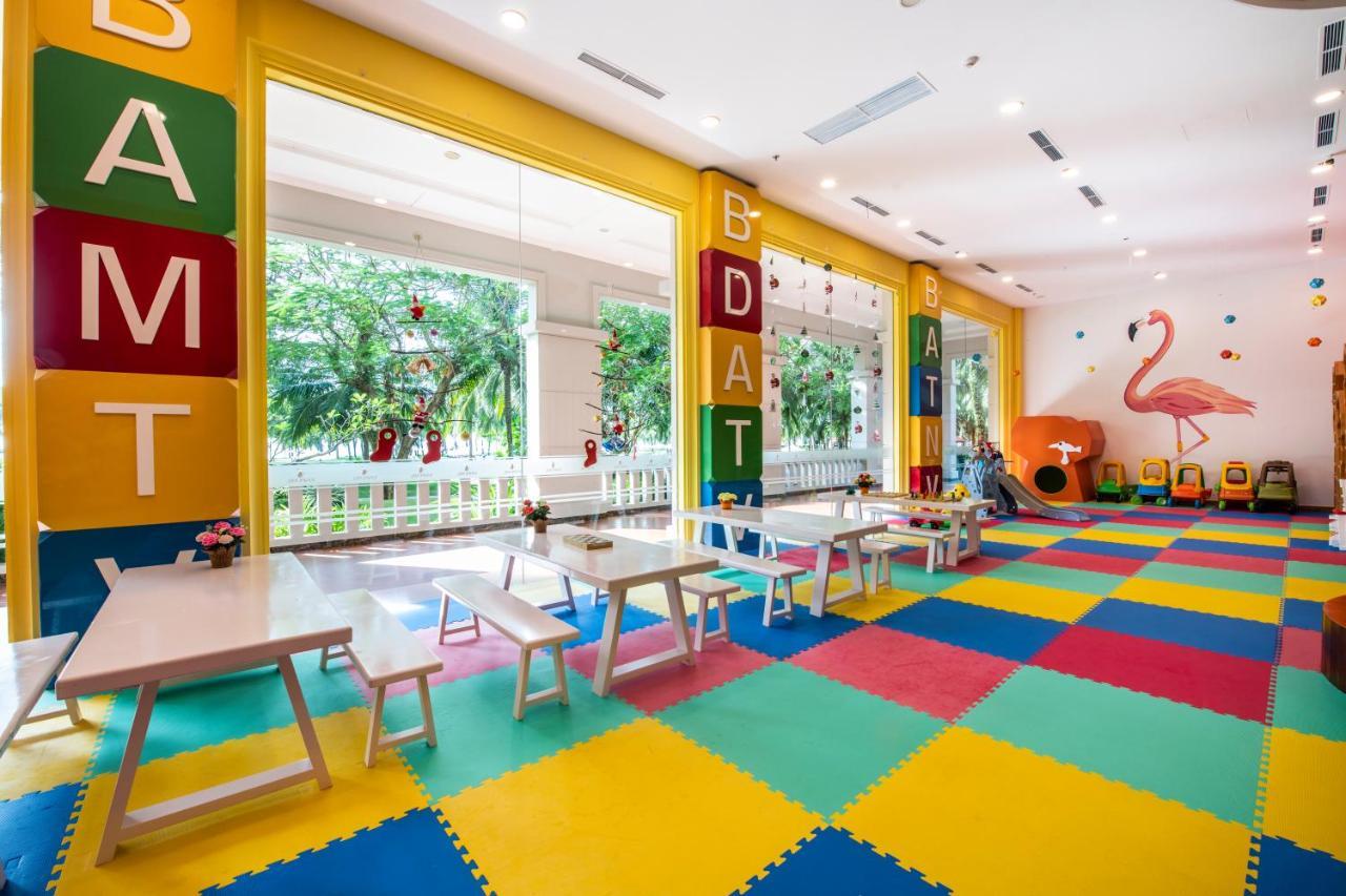 Vinpearl Resort & Spa Phu Quoc Dış mekan fotoğraf The Children's Club at the Renaissance Hotel, Phnom Penh, Cambodia