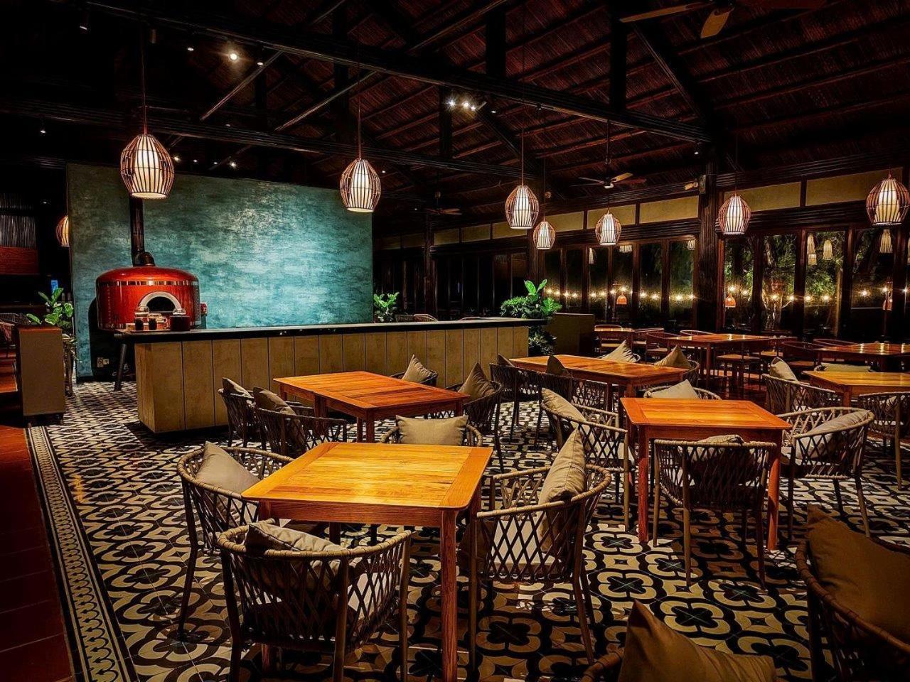 Vinpearl Resort & Spa Phu Quoc Dış mekan fotoğraf Interior of the restaurant